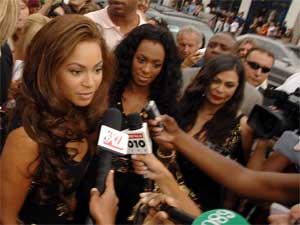 Beyoncé and the Canadian Launch of Deréon
